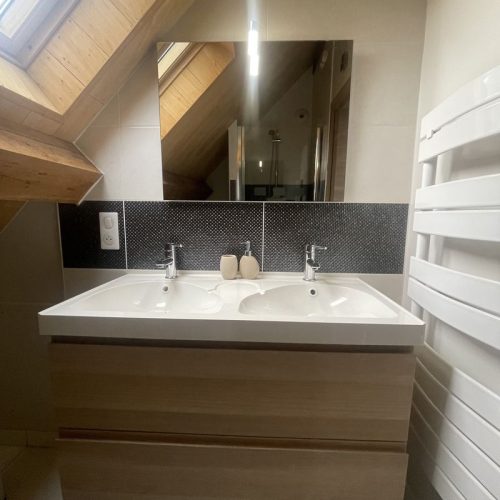 Gite du grand chêne - étage "Le Pin" - Salle de bain